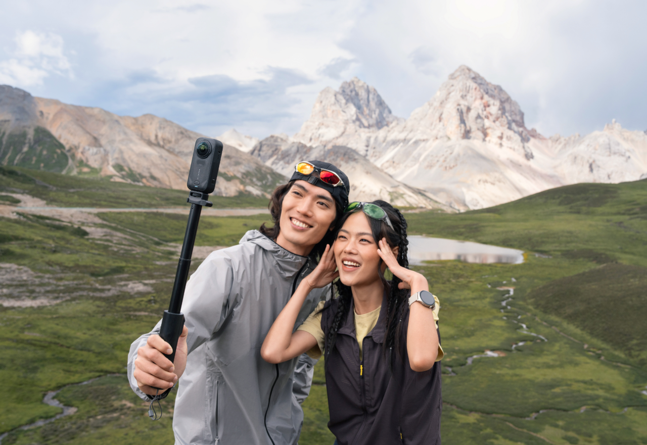 Insta360 X6